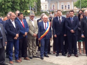Depuneri de coroane și alocuțiuni de Ziua Eroilor, la Rădăuți