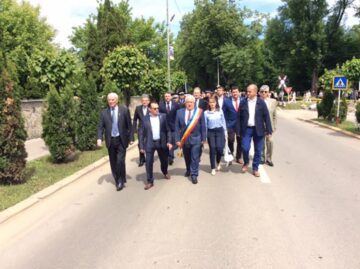Depuneri de coroane și alocuțiuni de Ziua Eroilor, la Rădăuți