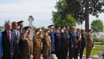 Ceremonia de depunere a coroanelor, de Ziua Eroilor