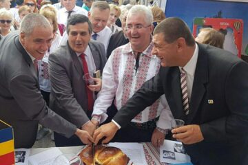 Cozonacul românesc a fost apreciat la standul Sucevei, din Palestina