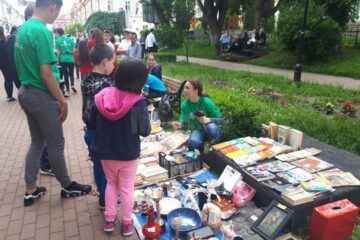 Târgul de vechituri „Împreună pentru un zâmbet”, la Rădăuți