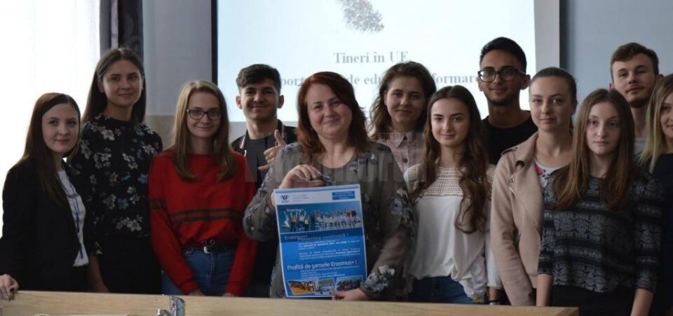 „Tineri în UE. Oportunități de educație și formare”, la Liceul Tehnologic Cajvana