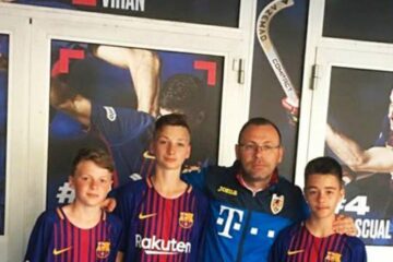 Ciprian Anton, alături de cei trei tineri fotbaliști suceveni la stadionul Camp Nou