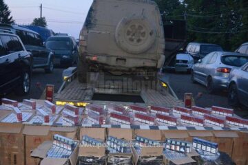 Mașina și țigările de contrabandă