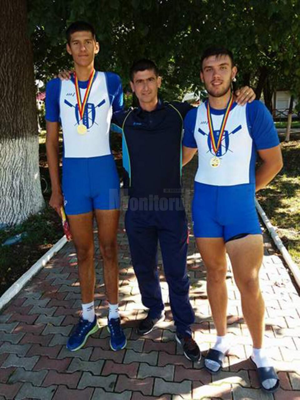 Antrenorul Ioan Despa alături de Florin Fântânaru Artenie și Cosmin Pascari Antrenorul Ioan Despa alături de Florin Fântânaru Artenie și Cosmin Pascari