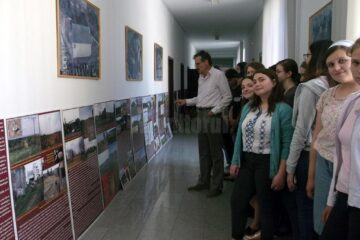 Dr. Mugur Andronic a vernisat expoziția la Colegiul Național „Mihai Eminescu” din Suceava