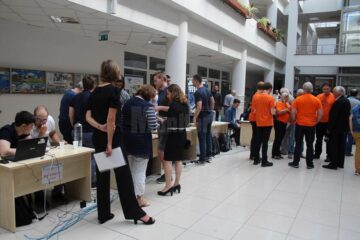 Prezentarea proiectelor la concursul Internațional de Studențesc de Calculatoare Hard&Soft, ajuns la cea de-a 25-a ediție