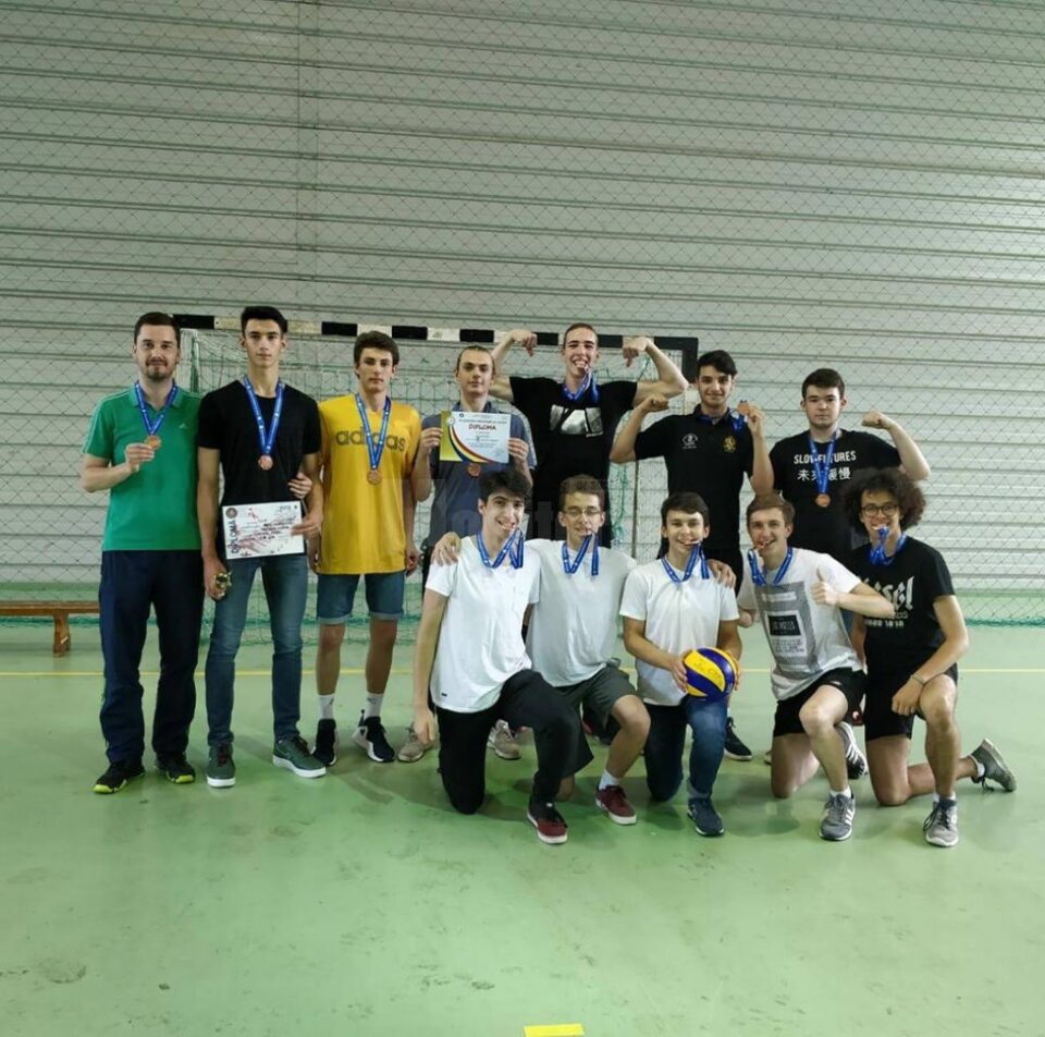 LPS CSS Suceava a câștigat medalia de bronz la Campionatul Național de volei pentru juniori I LPS CSS Suceava a câștigat medalia de bronz la Campionatul Național de volei pentru juniori I