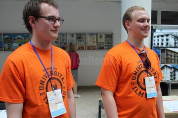 Prezentarea proiectelor la concursul Internațional de Studențesc de Calculatoare Hard&Soft, ajuns la cea de-a 25-a ediție