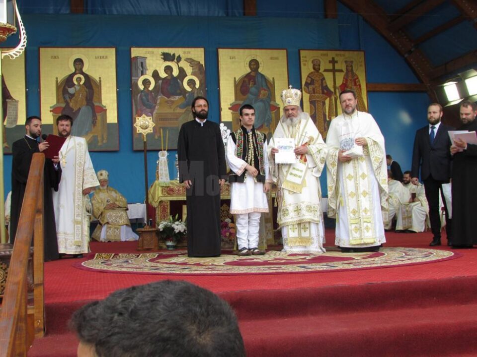 Grupa de Cateheză a Bisericii „Sfântul Dumitru” din Suceava, premiată de Patriarhul României Grupa de Cateheză a Bisericii „Sfântul Dumitru” din Suceava, premiată de Patriarhul României