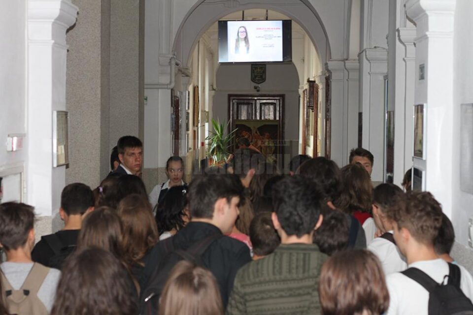 Competiția se adresează elevilor performanți și pasionați de matematică