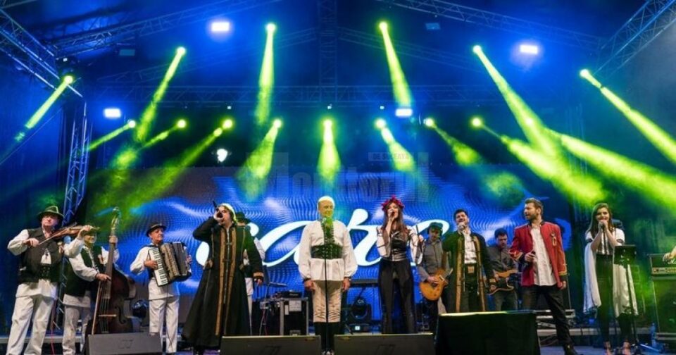 Spectacol „Toți K1 pentru România” Foto alba24.ro