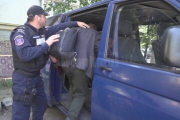 Jandarmi aduși de la București au descins miercuri la Suceava