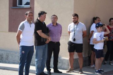 Peste 200 de elevi au participat, la Liteni, la concursul de atletism „Viitorii Campioni”