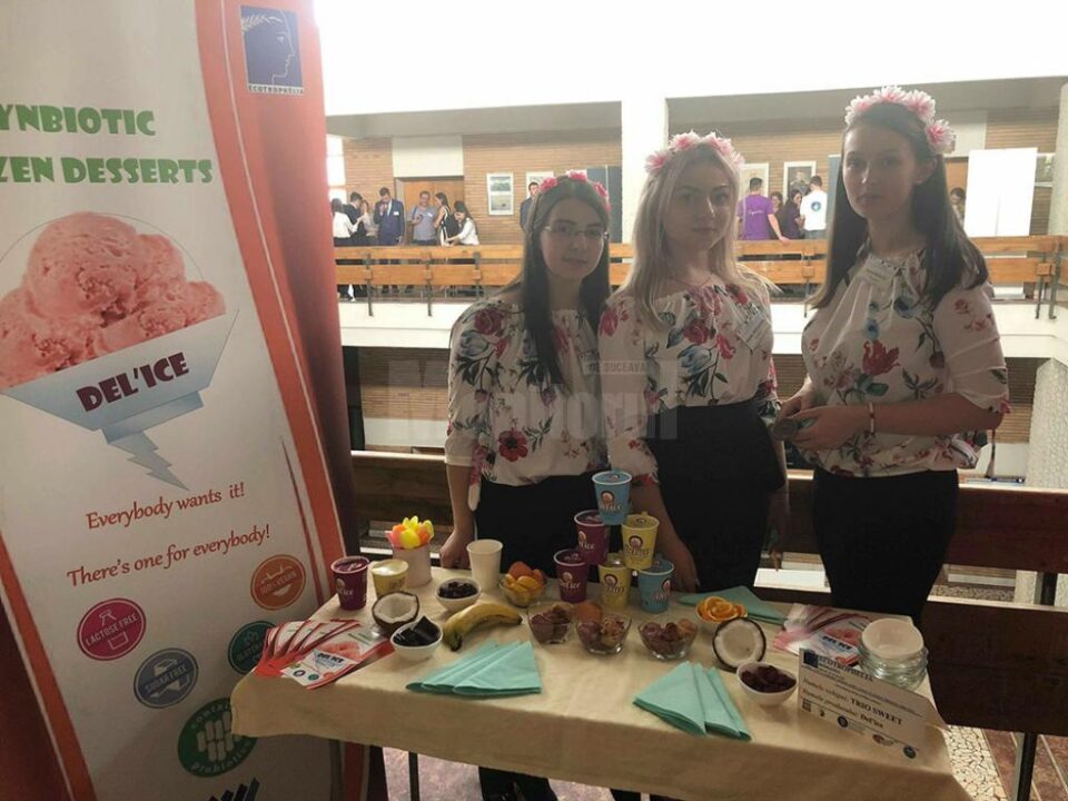 Prăjitura cu dovleac, fără zahăr, gluten și aditivi a studenților USV, premiată la un concurs de produse inovative