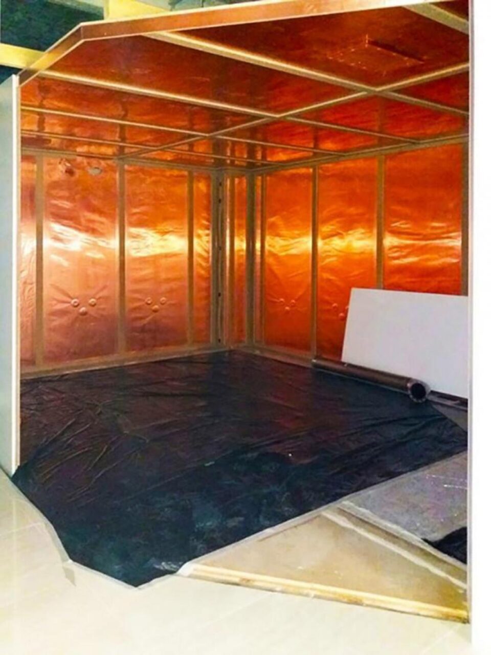 Cabina Faraday în care va fi instalat aparatul RMN