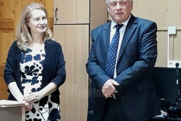 Directoarea CCD, Elena Manuela David, alături de Gheorghe Lazar, inspectorul școlar general