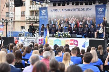 Studenții și universitarii i-au sărbătorit pe absolvenții promoției 2018