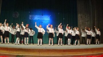„Anotimpul Copilăriei”, spectacolul claselor primare de la Colegiul Național „Mihai Eminescu”