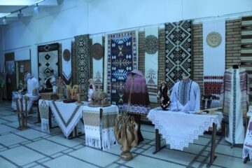 Expoziție aparținând studenților și profesorilor din Cernăuți, vernisată la USV
