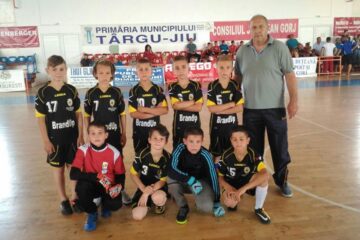 Echipa de fotbal a Liceului “Ștefan cel Mare” Cajvana, pe primul loc la etapa națională a olimpiadei școlare la fotbal