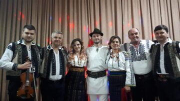 Florin Mucea, fiul regretatului rapsod Vasile Mucea, promovează cu succes proiectele de păstrare a folclorului autentic bucovinean