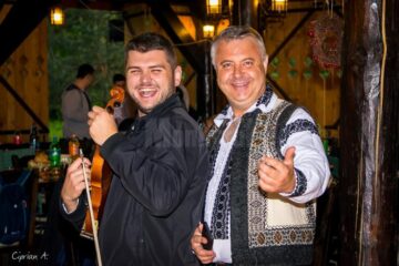 Florin Mucea, fiul regretatului rapsod Vasile Mucea, promovează cu succes proiectele de păstrare a folclorului autentic bucovinean
