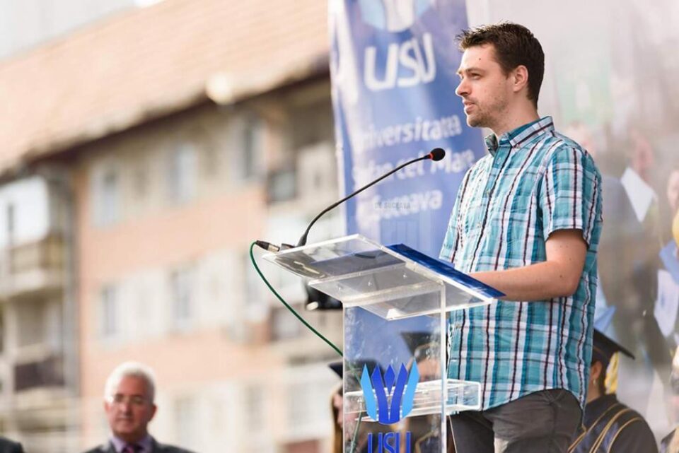 Răzvan Gîrmacea le-a vorbit absolvenților USV despre experiențele sale
