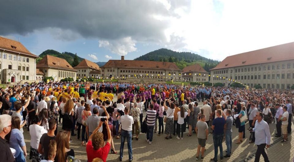 Ultimul apel de seară al promoției 2018. Foto: Bianca Nemțan