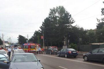 Mașina condusă de tânăra de 20 de ani
