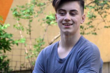 Luca Giovani Popovici luptă la europenele de juniori III
