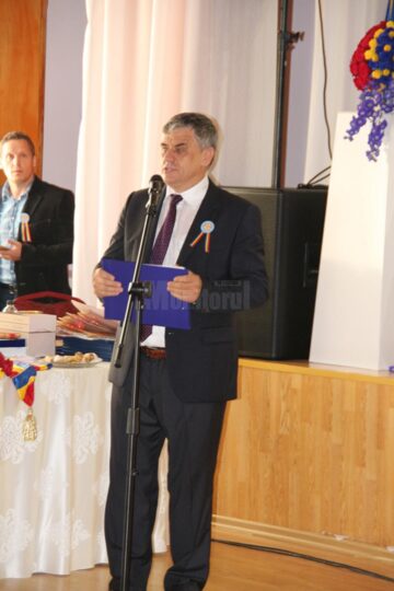 La Dumbrăveni, regal cultural la centenar
