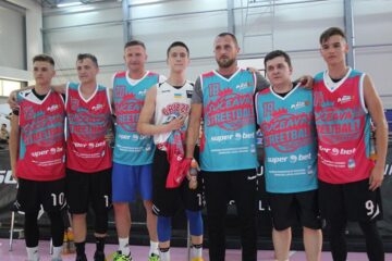 Goian, Chiruț și Prorociuc au jucat contra tinerilor din naționala Ucrainei, în Meciul Vedetelor, la turneul de baschet 3x3
