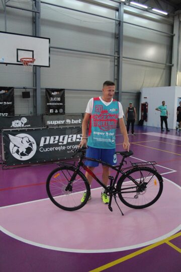Goian, Chiruț și Prorociuc au jucat contra tinerilor din naționala Ucrainei, în Meciul Vedetelor, la turneul de baschet 3x3