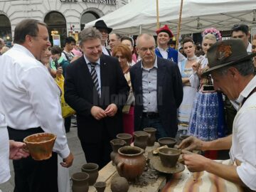 Muzica, dansul și gastronomia din Bucovina au cucerit Viena
