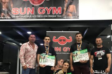 Cei trei medaliati de la Nationalele de K1 incadrati de antrenorii Radaviciute si Mihalescul