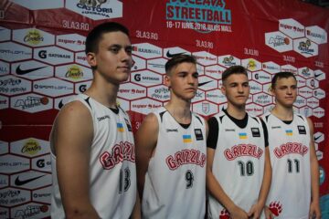 Goian, Chiruț și Prorociuc au jucat contra tinerilor din naționala Ucrainei, în Meciul Vedetelor, la turneul de baschet 3x3