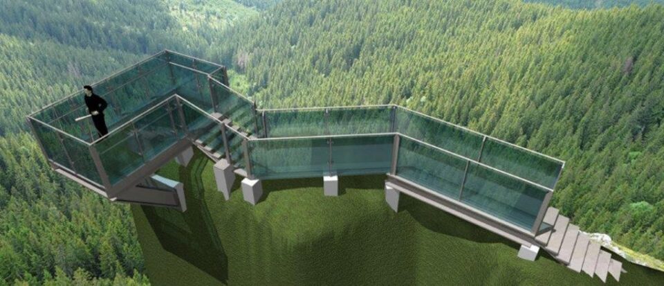 Punctul de belvedere tip Skywalk de pe Piatra Șoimului