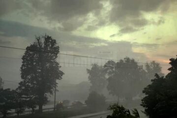 Fenomene meteo extreme, luni seara, in Suceava