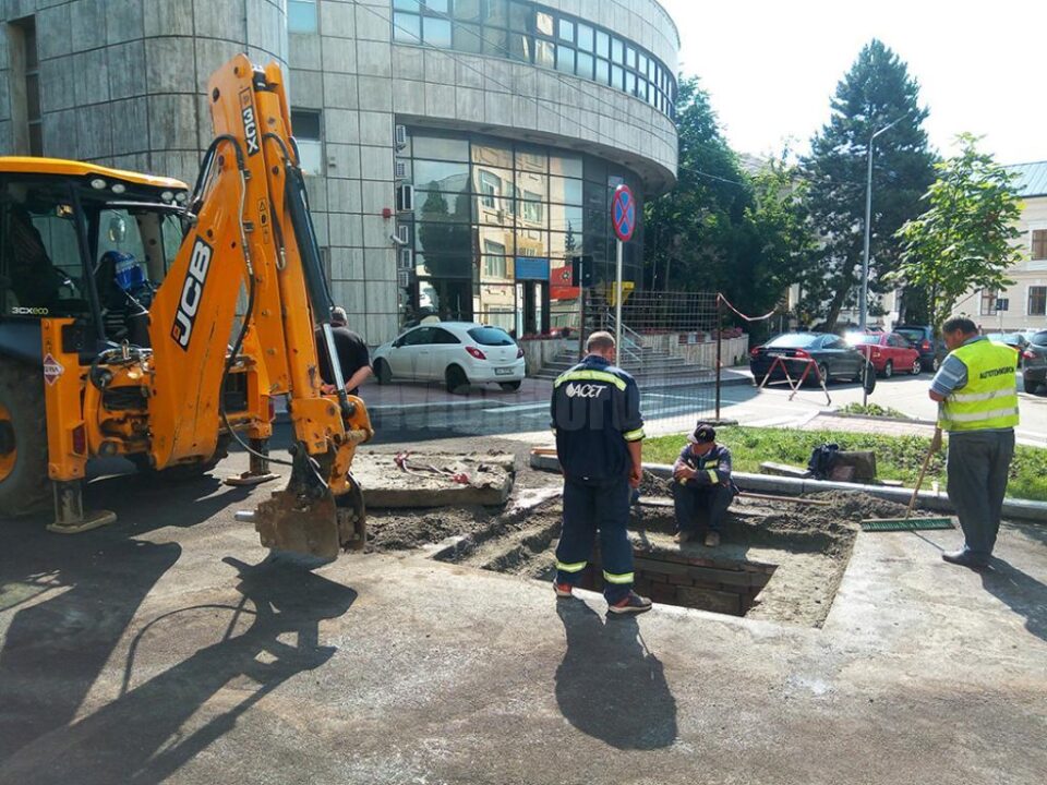 Avaria produsă la rețeaua de apă potabilă a fost cauzată de lucrările de reabilitare a străzii