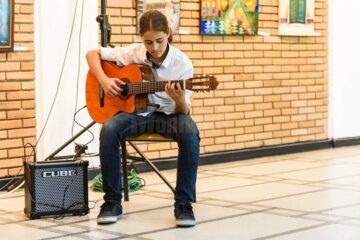 Expoziție de grafică și pictură a studenților suceveni, la Universitatea „Ștefan cel Mare”
