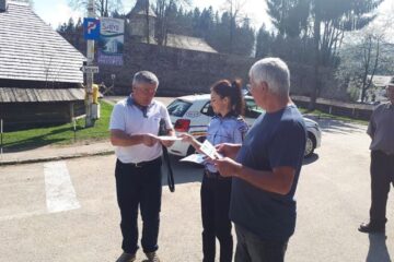 Turiștii au fost informați despre comportamentul preventiv pe care trebuie să-l abordeze în vacanță