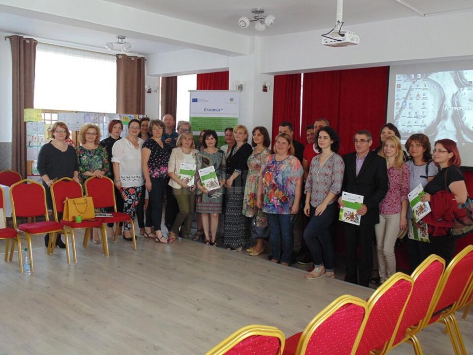 Profesori din șase unități de învățământ special din județ, reuniți la Centrul Școlar Suceava