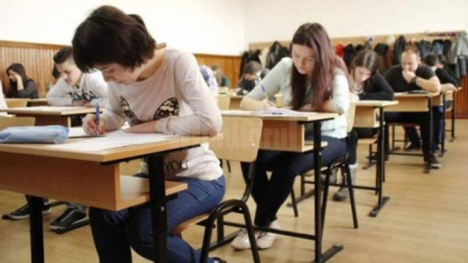 Astazi a avut loc prima proba scrisa a bacului
