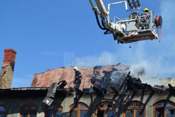 Flăcări apocaliptice au distrus chiliile Mănăstirii „Sf. Mina”