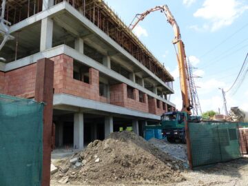 Construcția a fost aprobată de către Consiliul Local Șcheia, cu încălcarea legislației