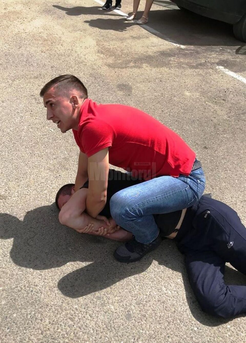 Hotul a fost prins de catre Marian Tabrea, un tanar elev al unei scoli de politie