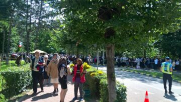 Șase ierarhi, un sobor impresionant de preoți și zeci de mii de pelerini și localnici, la procesiunea de Sânziene