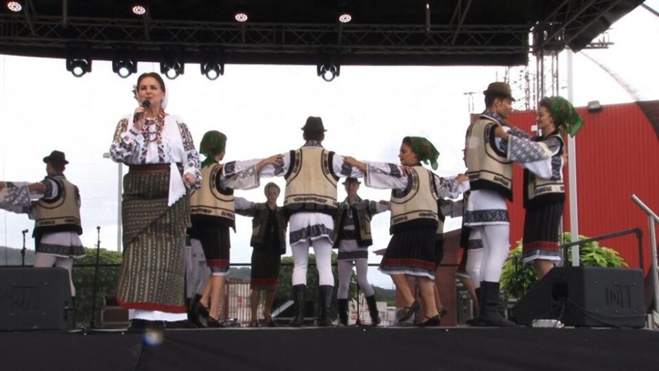 Duminică dedicată muzicii și dansurilor populare, la Zilele Sucevei
