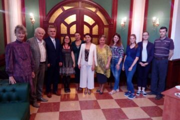 „Eminescu în limbile lumii”, la Lectoratul de română al USV de la Cernăuți